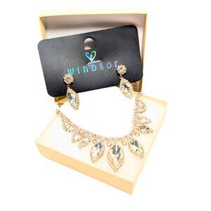 Windsor NWT Rhinestone Teardrop Formal Necklace and Earrings